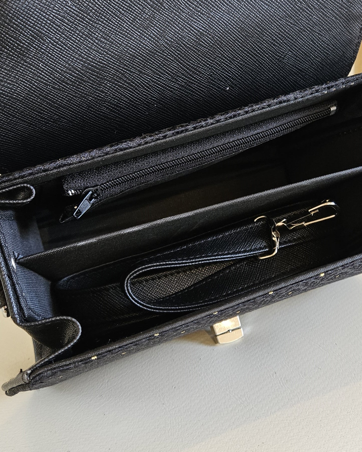 Lai Thai Handbag ( Night Oval )