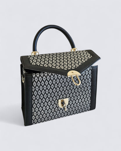 กระเป๋าถือลายไทย ( ซิลเวอร์ไนท์สแควร์ )