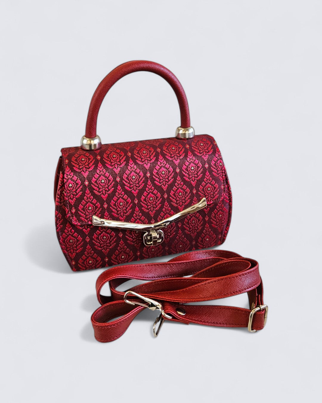 Lai Thai Handbag ( Siam Ruby Oval )