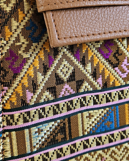 กระเป๋าถือลายไทย (สายหนังชาไทย)