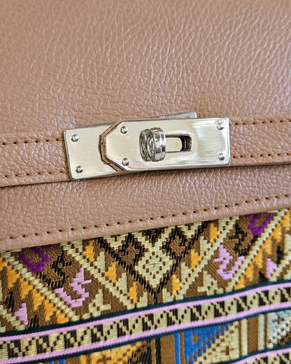 กระเป๋าถือลายไทย (สายหนังชาไทย)