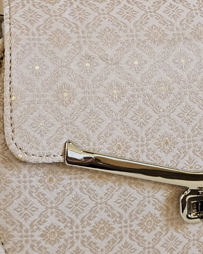 Lai Thai Handbag ( Sand Gold Oval )